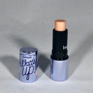 Benefit Watt’s Up! Soft Focus Highlighter For Face